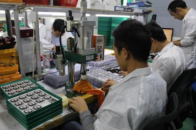 A map comparing Shenzhen and Guangzhou watch manufacturing hubs